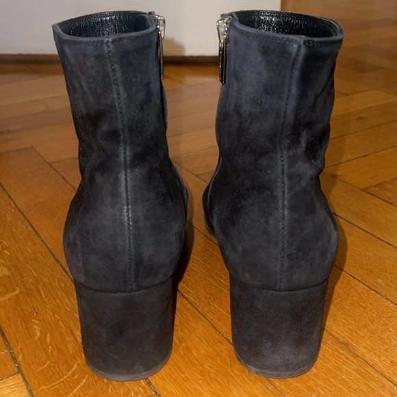 Gianvito Rossi Suede Bootie - Picture 5 of 9